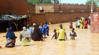Inondations à Niamey, Issoufou chausse ses bottes pour constater les dégâts (2)