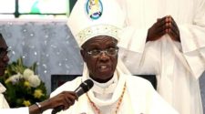 La sortie de l’archevêque d’Abidjan contente l’opposition, la réaction du RHDP