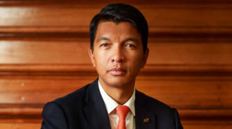 Le président Andy Rajoelina tacle Condé et Ouattara