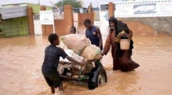 Les inondations au Niger causent une friction entre autorités et populations