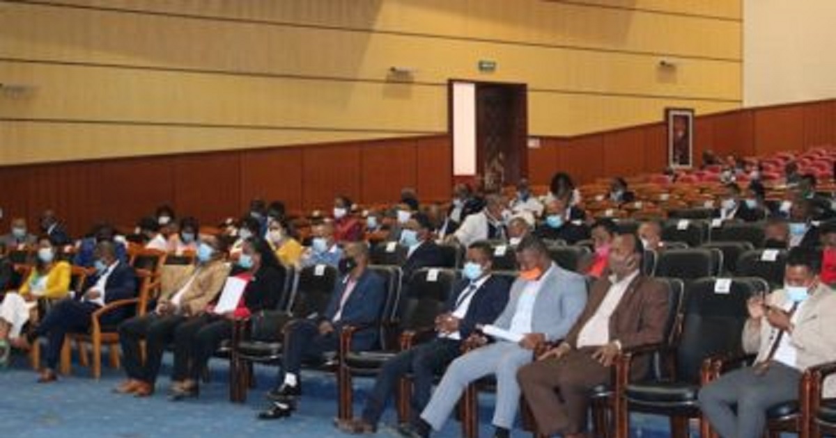 Retard du projet de loi des finances 2021 à Madagascar, les OSC dénoncent un manque de respect aux citoyens