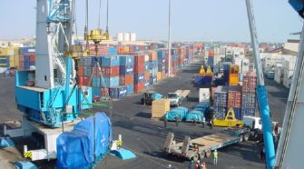 Déchets plastiques au Sénégal : la cargaison de Hapag-Lloyd, renvoyée du port dakarois