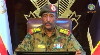 Soudan: le général Al-Burhan confisque drastiquement le pouvoir