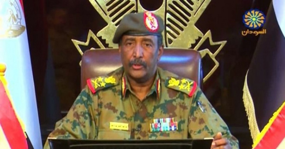 Soudan: le général Al-Burhan confisque drastiquement le pouvoir
