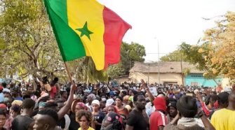 Manifestation pacifique: l’opposition avertit Macky Sall