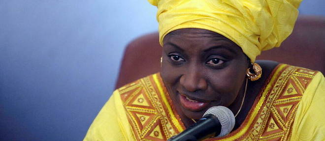 Troisième mandat : Mimi Touré avertit Macky Sall